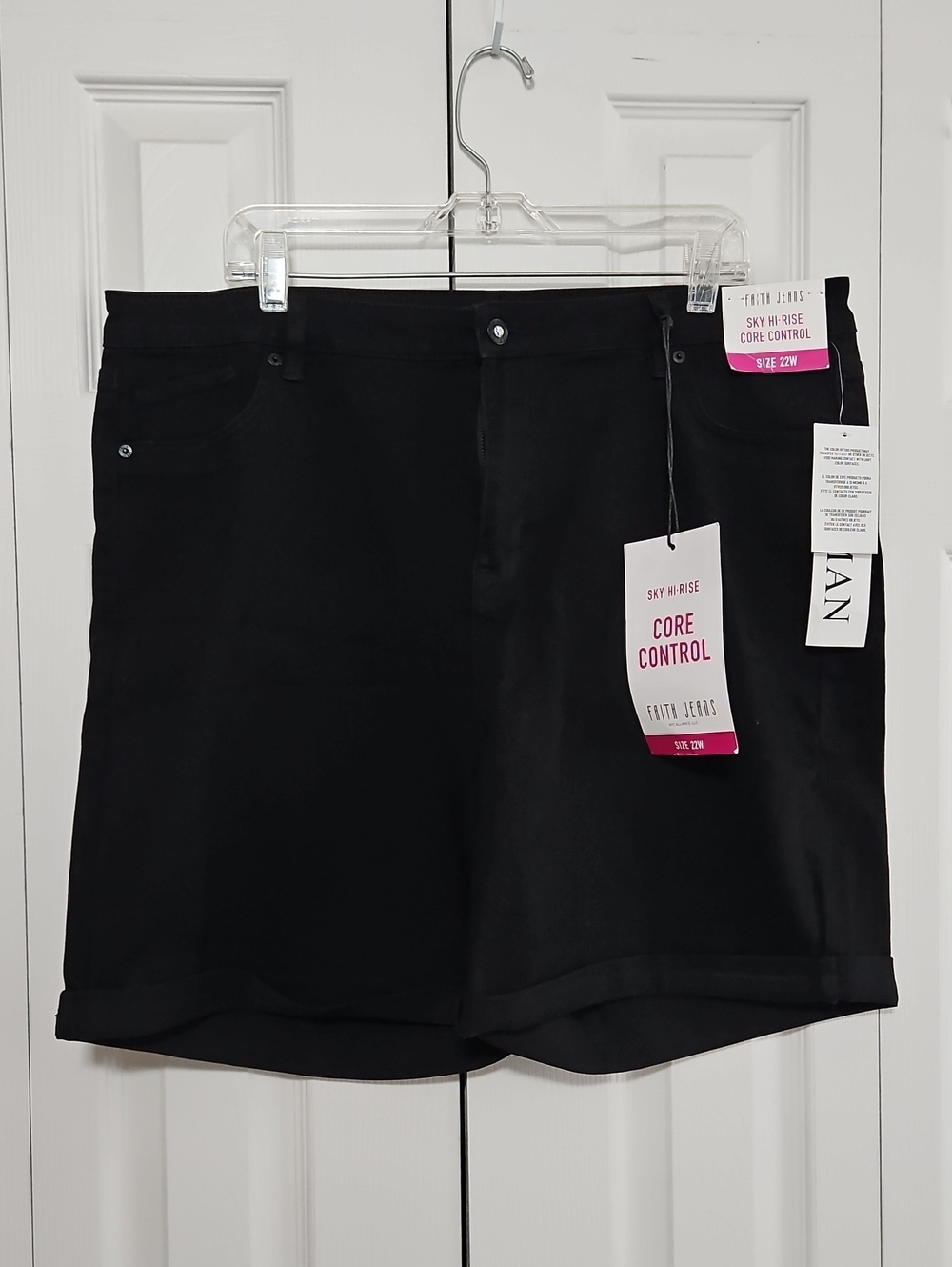 NWT Sky Hi-Rise Core Control Black Jean Shorts